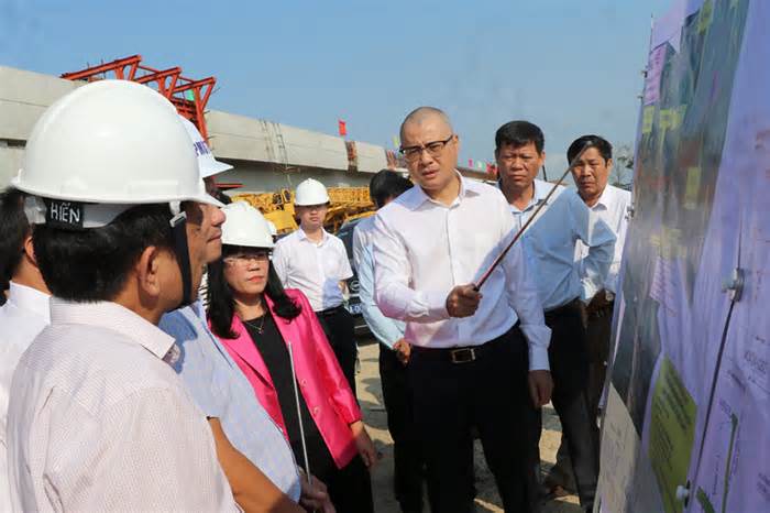 Bí thư Tỉnh ủy Phú Yên yêu cầu gỡ vướng giải phóng mặt bằng dự án cao tốc Bắc - Nam