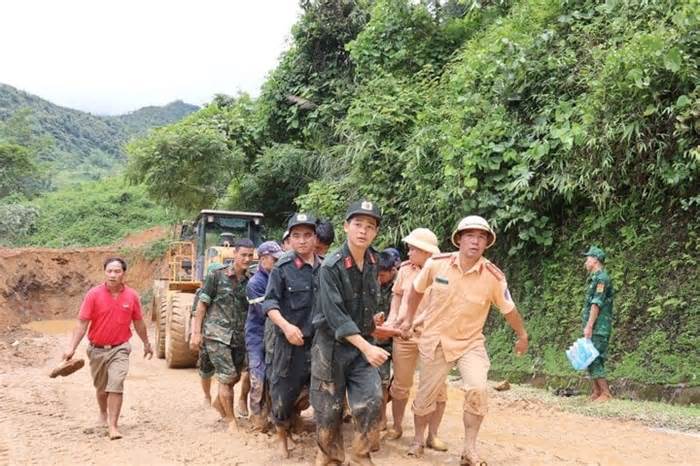 Sạt lở đất vùi lấp xe khách tại Hà Giang: Tìm thấy 11 thi thể
