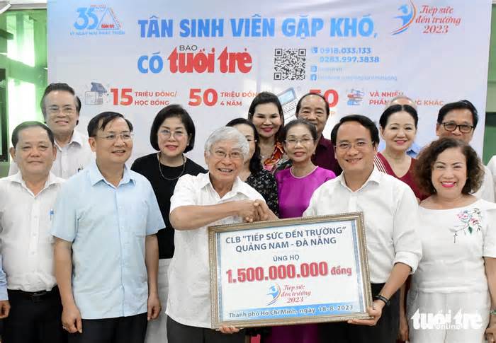 1,5 tỉ đồng tiếp sức đến trường cho trò nghèo xứ Quảng