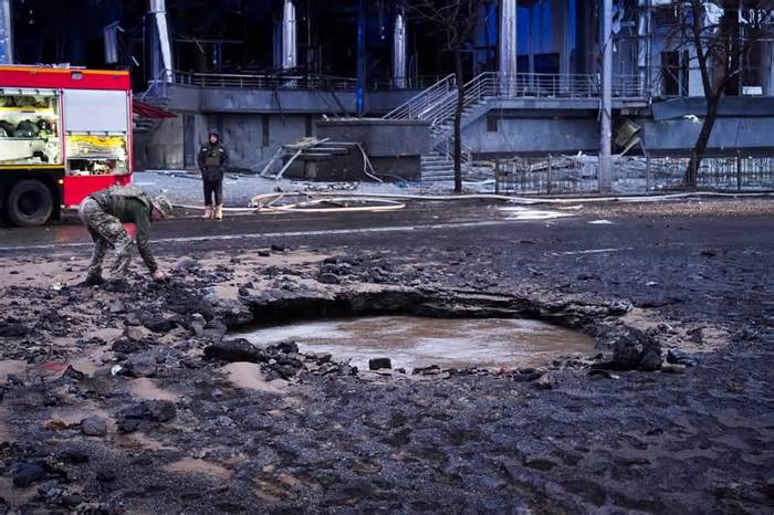 Ukraine kêu gọi đồng minh tăng cường hệ thống Patriot; Thiếu binh lính, khả năng Kiev hạ tuổi nghĩa vụ quân sự?