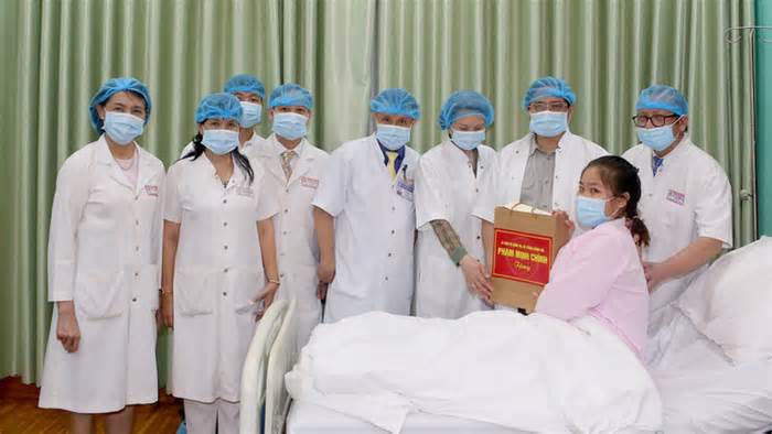Ca ghép tạng cứu 7 người: Thủ tướng gửi thư khen đội ngũ y bác sĩ, tri ân người hiến tạng