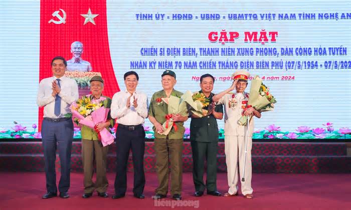 Nghệ An gặp mặt, tri ân chiến sĩ Điện Biên, thanh niên xung phong, dân công hỏa tuyến