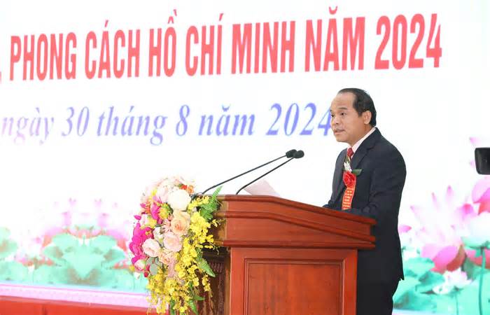 Lạng Sơn: Tôn vinh các điển hình trong học tập và làm theo tư tưởng, đạo đức, phong cách Hồ Chí Minh