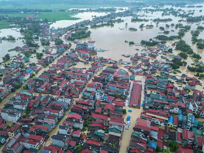 Lũ dâng nhanh, nhiều nơi ở Lạng Sơn ngập