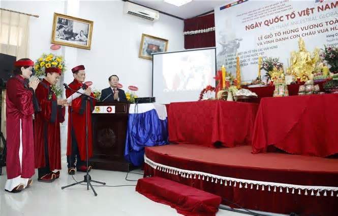 Trang trọng tổ chức lễ Giỗ Tổ Hùng Vương 2023 của người Việt tại Lào