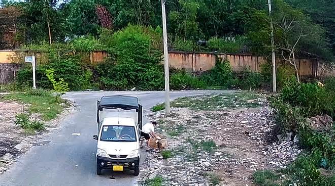 Người báo đổ rác bậy nhận 1 triệu đồng bằng tiền mặt hoặc chuyển khoản, được bảo mật thông tin cá nhân