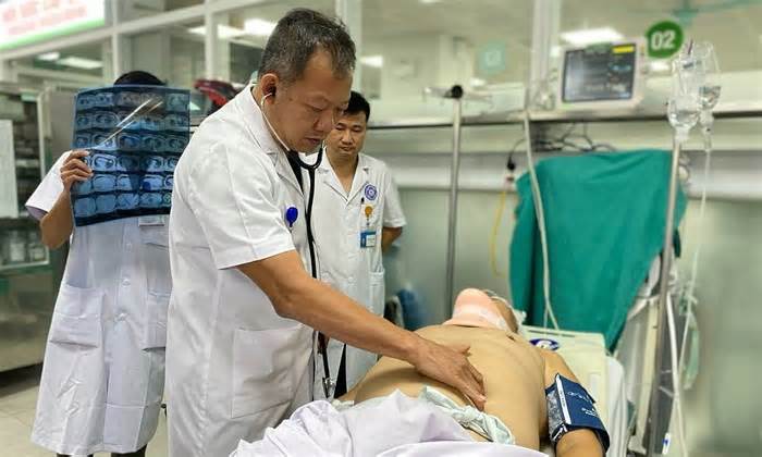 Một nạn nhân vụ xe khách đâm liên hoàn ở Lạng Sơn nguy kịch