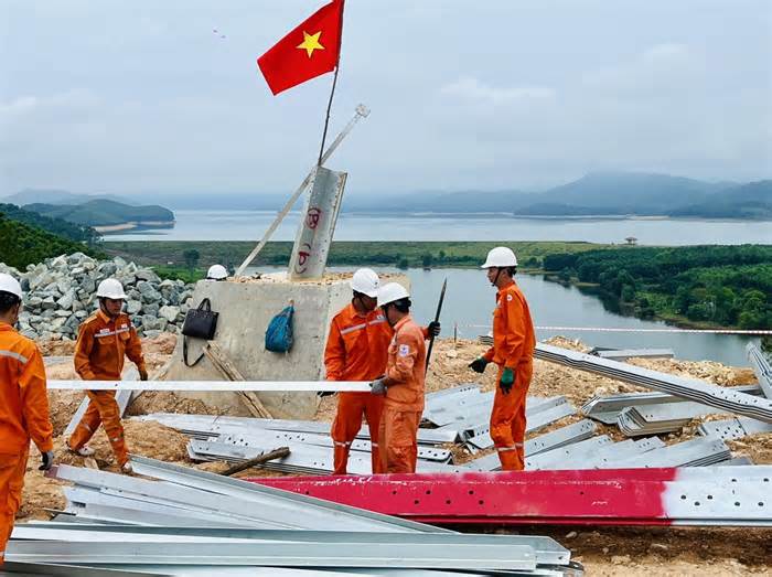 Sản lượng điện tăng 12,4% trong 6 tháng