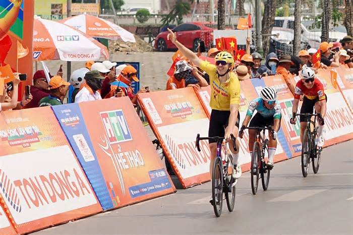 Áo cam gặp nạn ở đích đến giải xe đạp xuyên Việt