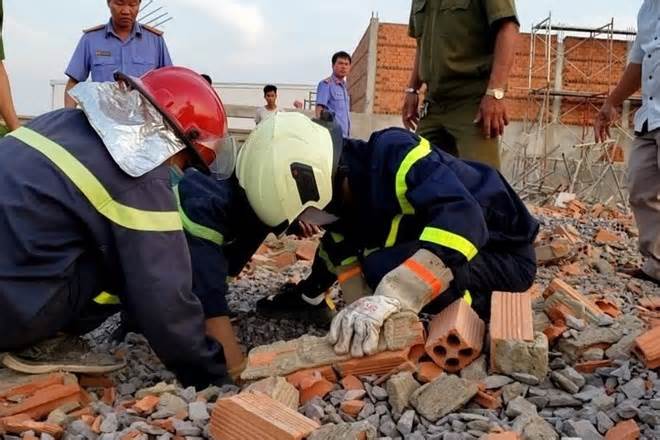 Công nhân xây dựng 10 năm đi làm chưa từng được mặc đồ bảo hộ lao động