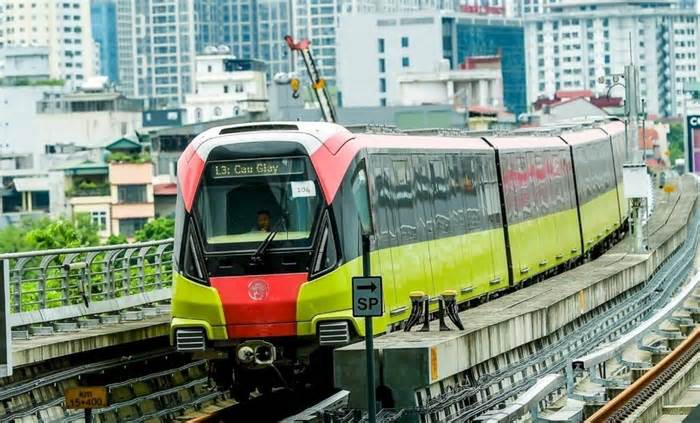 Ngắm công nghệ rửa tàu tự động của metro Nhổn - Ga Hà Nội