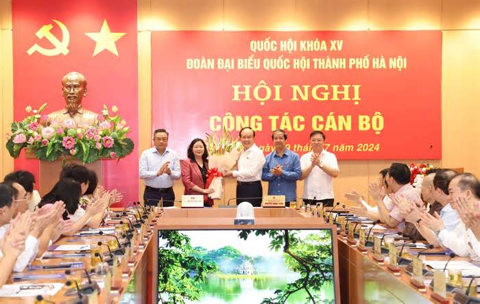 Bà Bùi Thị Minh Hoài làm Trưởng Đoàn đại biểu Quốc hội thành phố Hà Nội