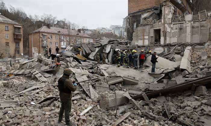 Lý do Nga bất ngờ tập kích Kiev giữa ban ngày