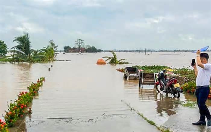 Xử lý nghiêm những người tung tin sai sự thật về vỡ đê