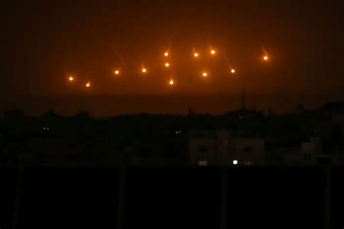 Israel trì hoãn thỏa thuận ngừng bắn, tăng cường tấn công toàn Dải Gaza