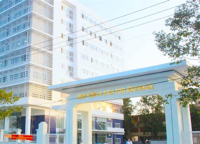 Tước giấy phép hai dược sĩ, tạm đình chỉ hoạt động nhà thuốc Bệnh viện Đa khoa Bình Phước