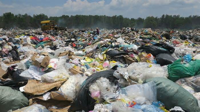 Chi hơn 88 tỷ đồng đóng cửa bãi rác lớn nhất Bình Thuận