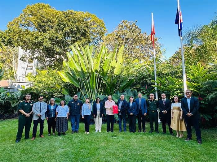 Các lực lượng chính trị Venezuela chúc mừng thành công Đại hội XIV của Đảng