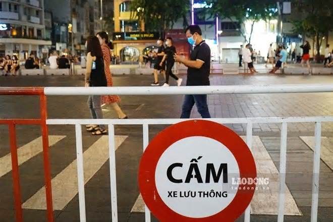 TPHCM cấm xe lưu thông vào phố Nguyễn Huệ 3 đêm liên tiếp