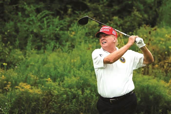 Ông Donald Trump và niềm đam mê golf