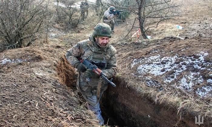 Ukraine thừa nhận Nga xuyên thủng phòng tuyến Avdeevka
