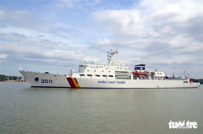 Tàu huấn luyện Hàn Quốc thăm hữu nghị Hải Phòng