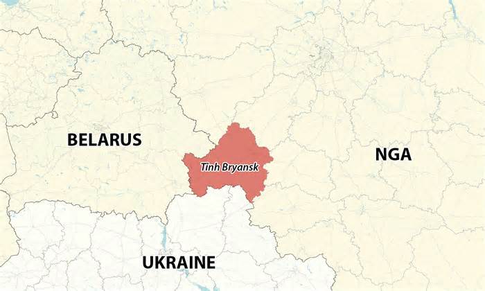 Ukraine tập kích UAV, kho dầu Nga bốc cháy