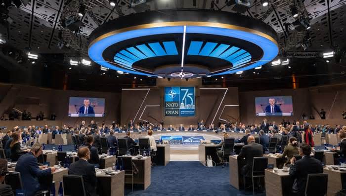 Hội nghị thượng đỉnh NATO bế mạc, vấn đề Ukraine 'chiếm sóng', một nước thành viên cảnh báo nguy cơ Thế chiến III nếu kết nạp Kiev