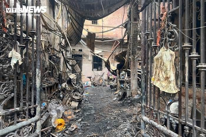 Cháy nhà 14 người chết: 'Tiếng nổ và tiếng kêu cứu thất thanh khiến tôi xé lòng'