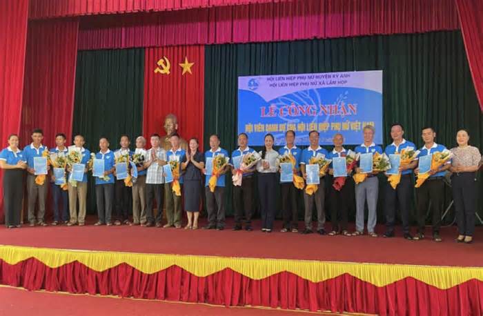 Nhiều nam trưởng thôn vào Hội liên hiệp phụ nữ ở Hà Tĩnh