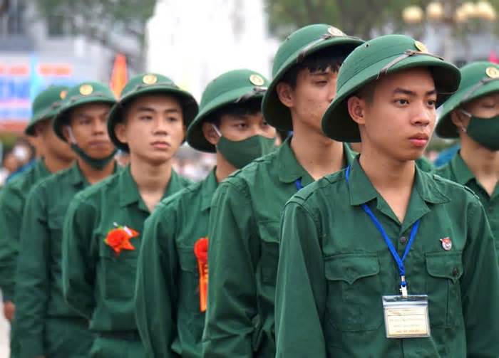 'Tôi tự hào khi con tình nguyện tham gia nghĩa vụ quân sự'