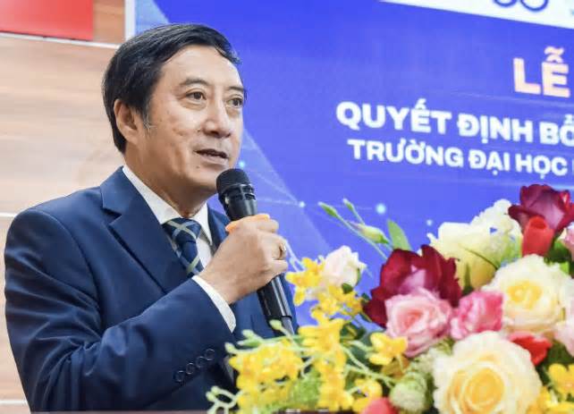 PGS.TS Trần Lê Quan tiếp tục làm hiệu trưởng Trường ĐH Khoa học tự nhiên TP.HCM