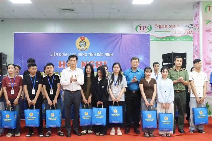 Thành lập Công đoàn cơ sở tại Amphenol Advanced Connector Việt Nam với 1.629 đoàn viên