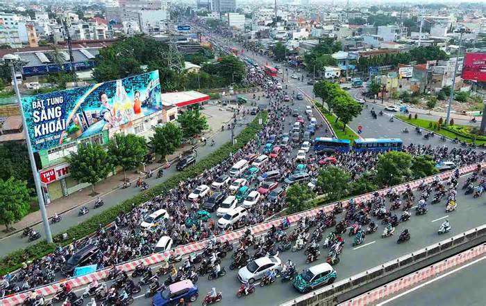 TPHCM xây đường trên cao 4 làn xe giải cứu kẹt xe cửa ngõ Đông Bắc
