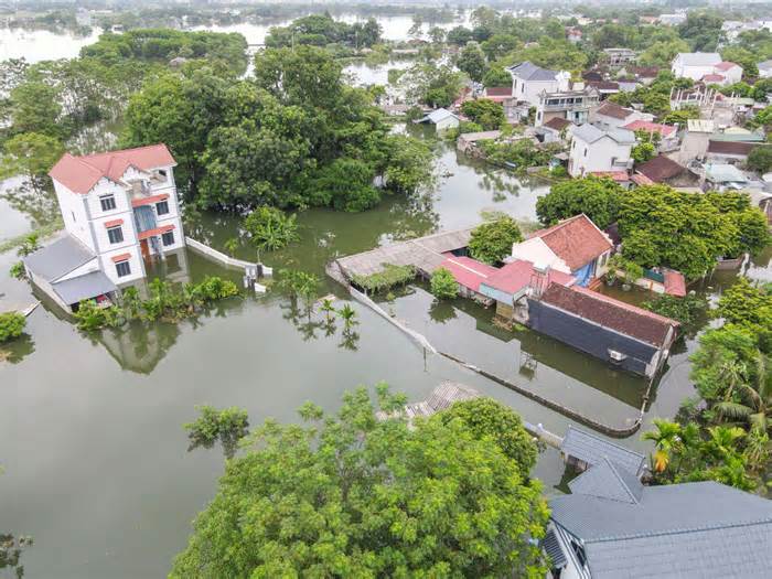 Hơn 7.400 nhân khẩu vùng bị ngập tại Chương Mỹ cần cứu trợ