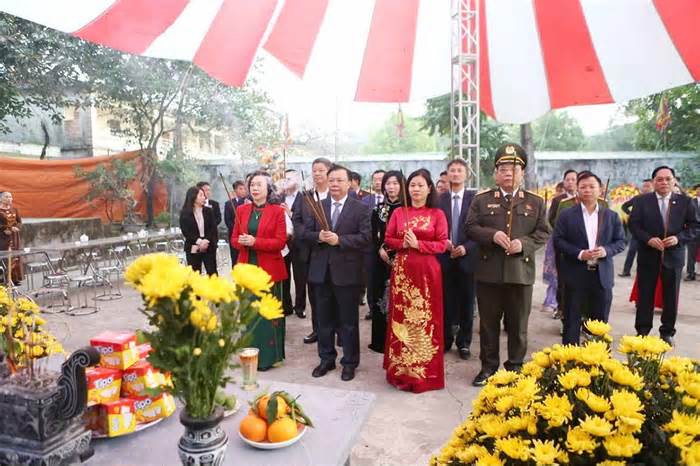 Bí thư Hà Nội dự khởi công dự án tu bổ di tích Đền thờ Đinh Tiên Hoàng Đế