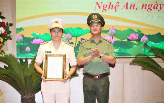 Đại tá Trần Hồng Quang làm Phó Giám đốc Công an tỉnh Nghệ An