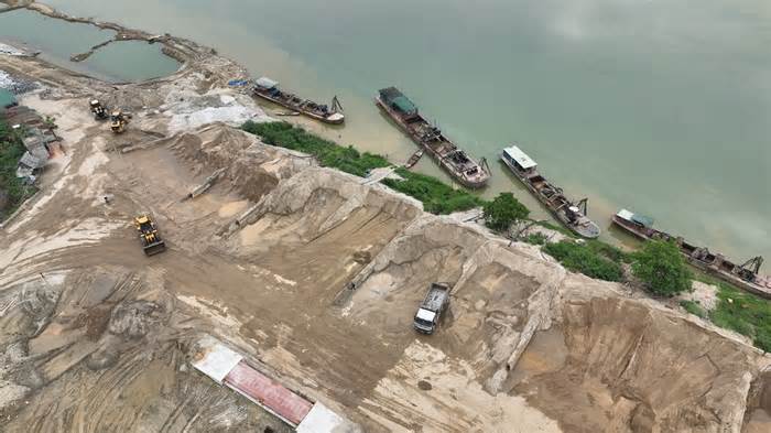 Phạt hơn nửa tỷ đồng 3 cá nhân khai thác cát sỏi trái phép trên sông Lam