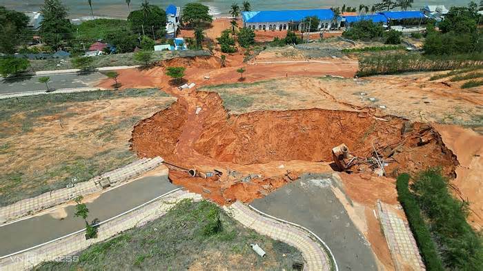Thi công dự án bất động sản gây lũ cát ở Mũi Né