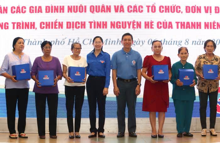 Thành Đoàn TPHCM gặp gỡ, tri ân các gia đình nuôi thanh niên tình nguyện