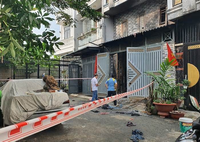 Cháy nhà ba tầng ở Sài Gòn, một người chết