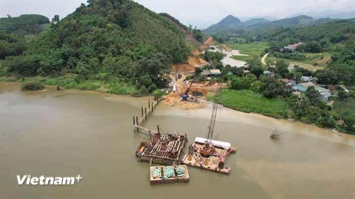 Nhiều cầu trên tuyến Cao tốc Tuyên Quang-Hà Giang bị vướng mặt bằng