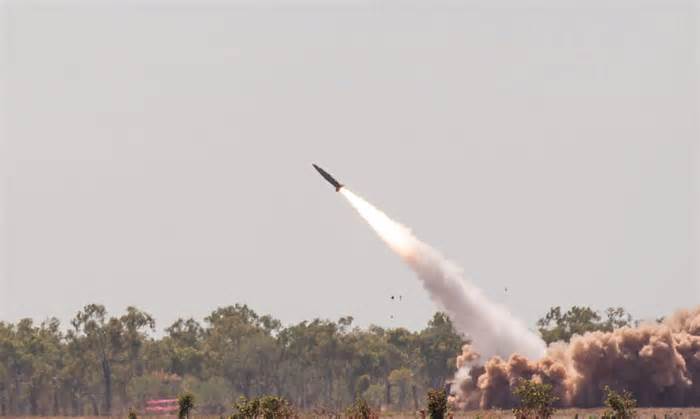 Mỹ chuyển tên lửa ATACMS để Ukraine 'tập kích Crimea hiệu quả hơn'