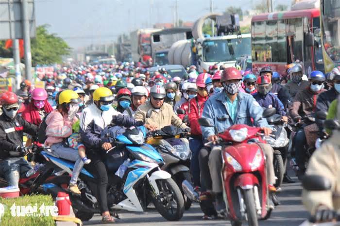 Người Việt chuộng xe máy: Không chỉ vì tiện lợi mà còn là tình yêu