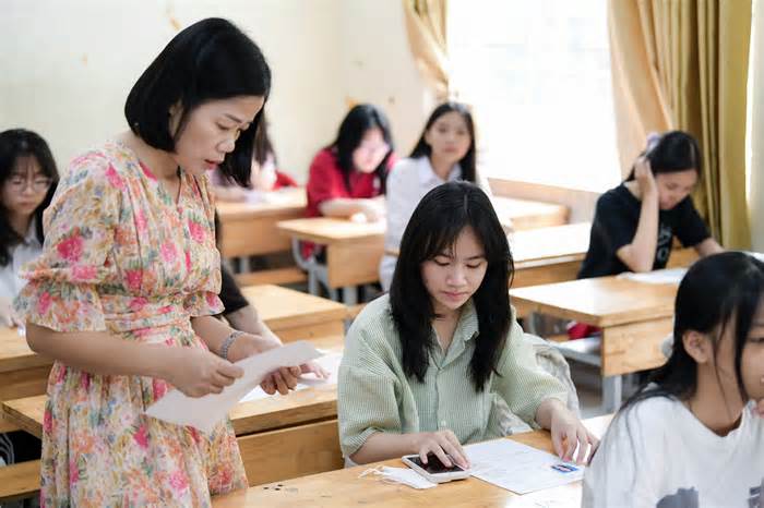 106.000 thí sinh Hà Nội làm thủ tục dự thi vào lớp 10