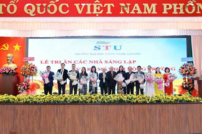 STU tổ chức lễ ra mắt hội đồng trường và tri ân các nhà sáng lập