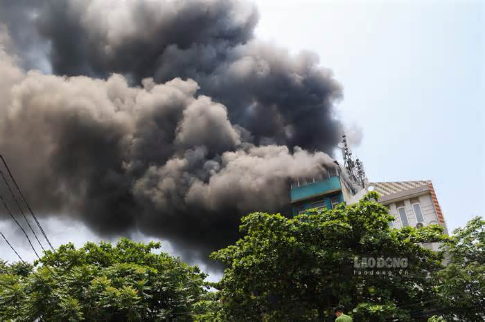 Một ngày xảy ra hai vụ cháy ở ngoại thành Hà Nội