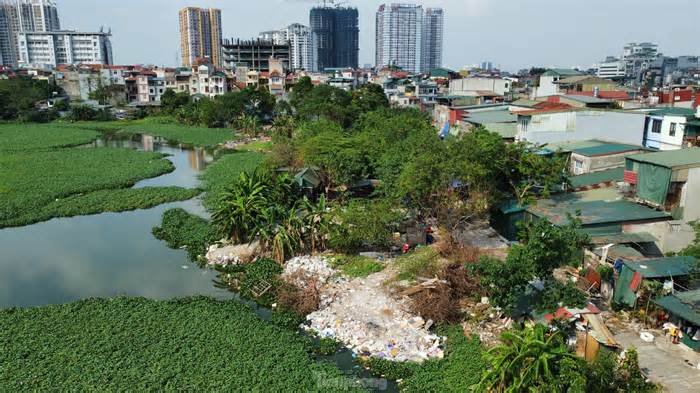 Vụ lấp hồ tại quận Hoàng Mai: Đình chỉ nhiều cơ sở sản xuất quanh hồ