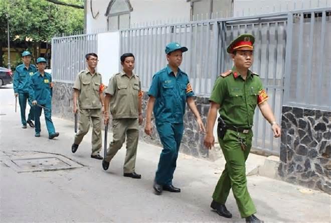 Tin tức 24h: Mức phụ cấp Công an xã bán chuyên trách ở Hà Nội từ 1.1.2024