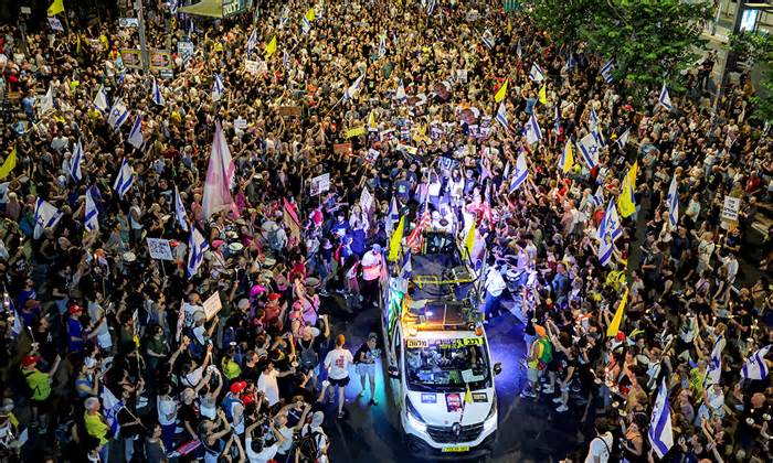 Hàng chục nghìn người Israel biểu tình phản đối kế hoạch kiểm soát Gaza City